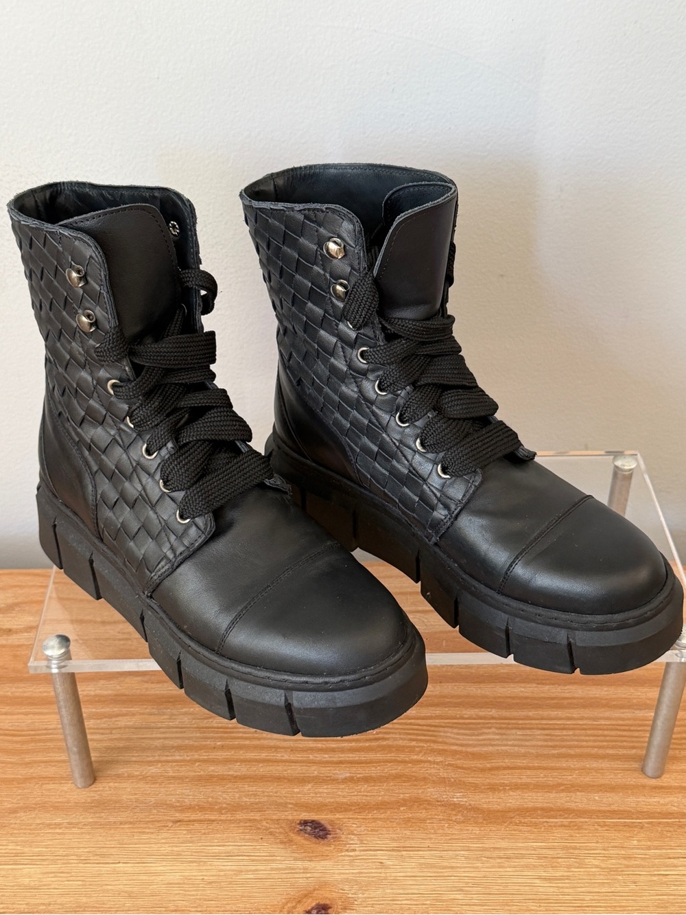 ALOHAS Can Can Black Braided Woven Leather Combat Boots Lug Sole EU 38